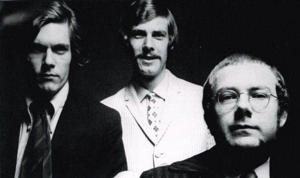 The Cheerful Insanity of Giles, Giles and Fripp | Joe Jots